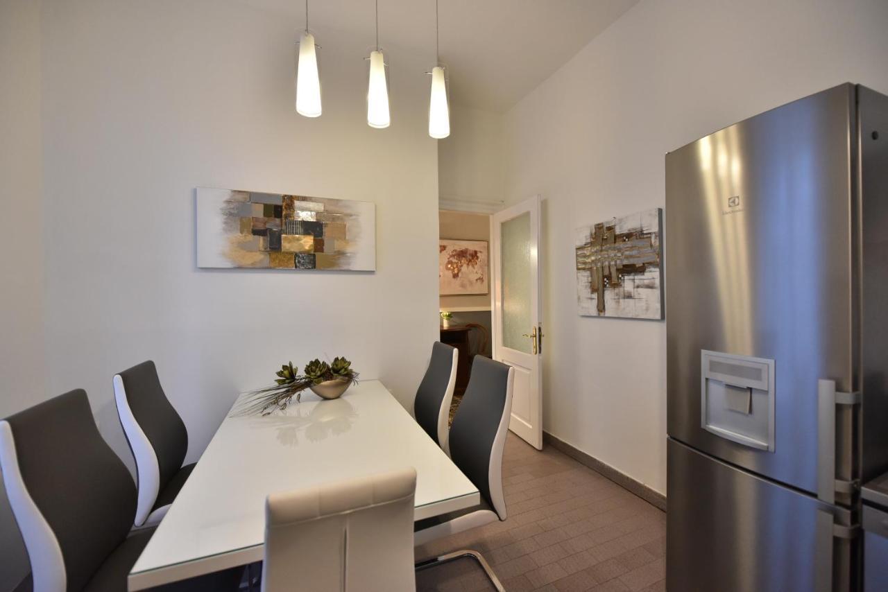 Zadar Center Beach Apartment - Directly On The Sea Exterior photo